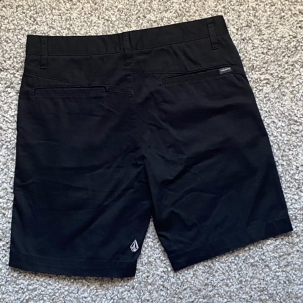 Volcom Shorts - Picture 2 of 2